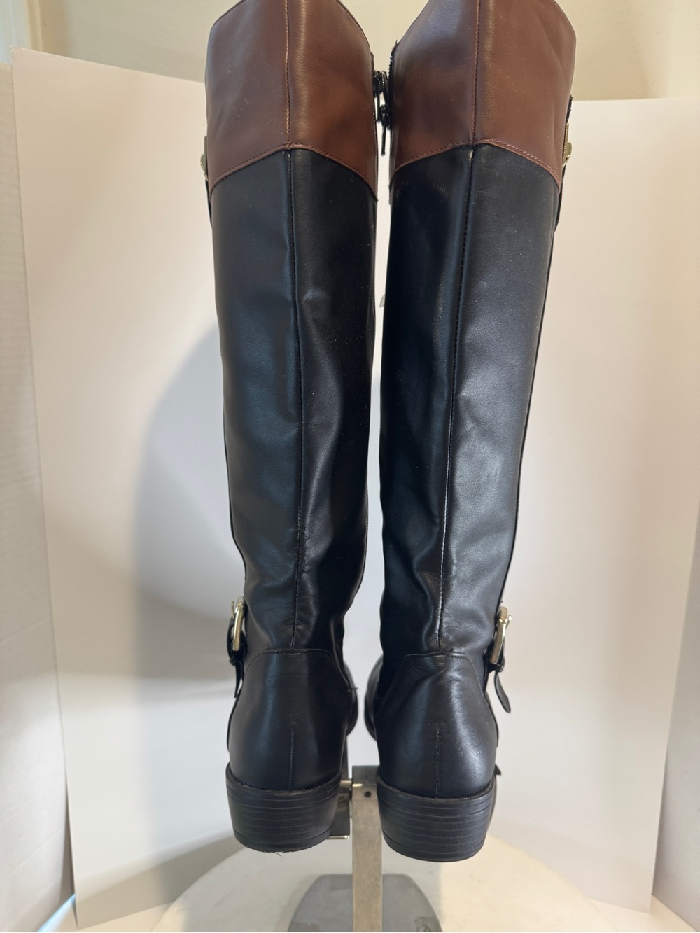 Karen Scott Deliee Brown Black Faux Leather Calf Riding Boot size 8.5 - Picture 4 of 10
